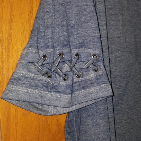 Mudd tshirt - Picture 2 of 4